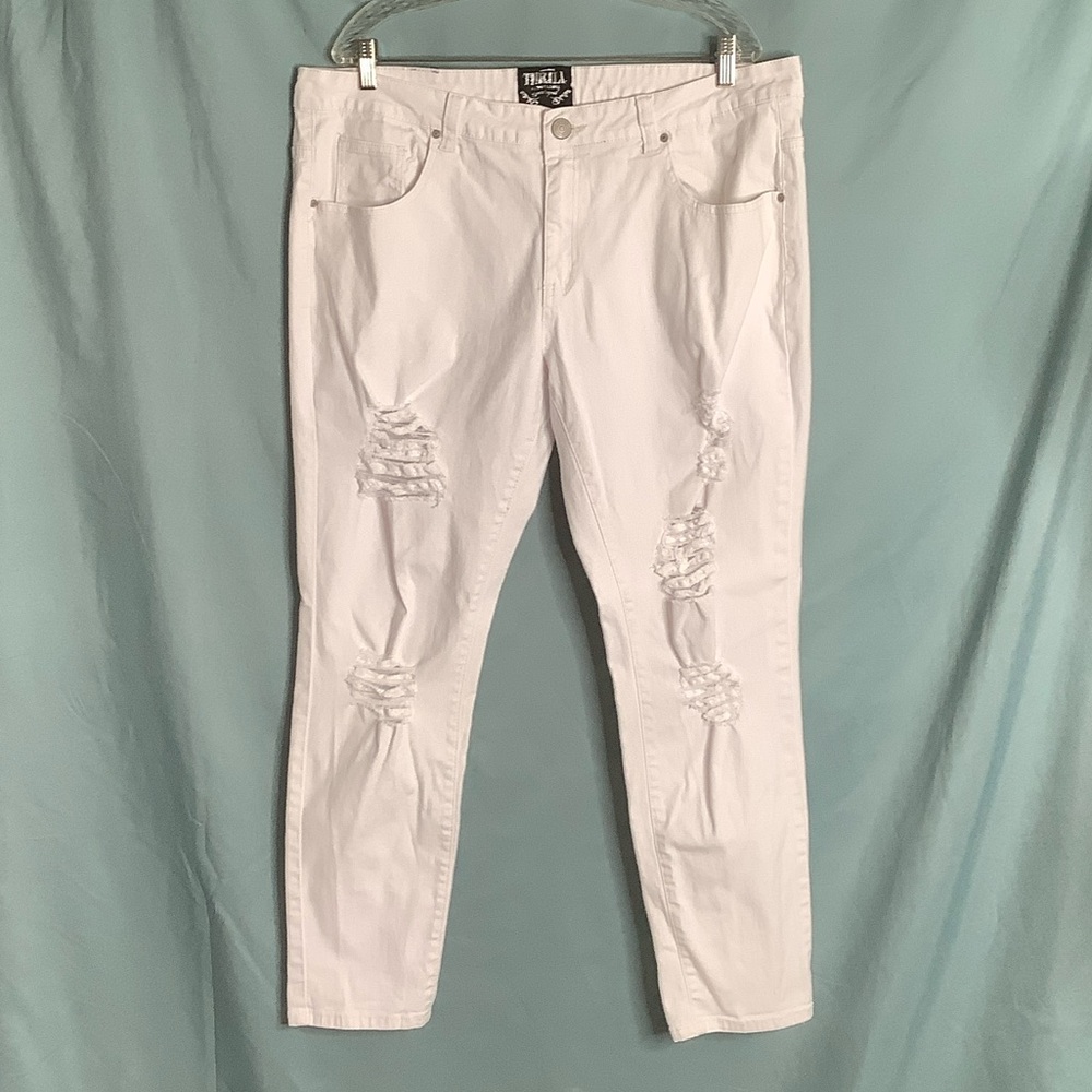 Thrill White Distressed Skinny Jeans Size 20/21